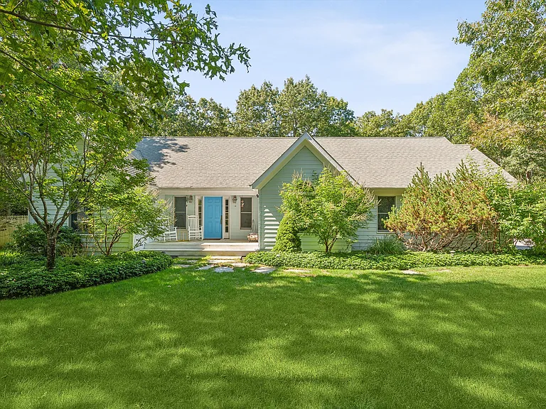 14 Hildreth Rd — Photo 3