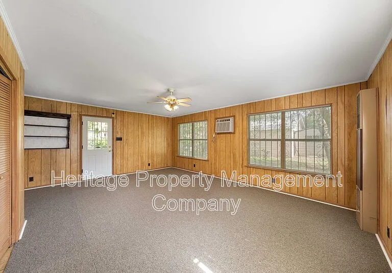 229 Alexander Hamilton Dr #1 — Photo 16