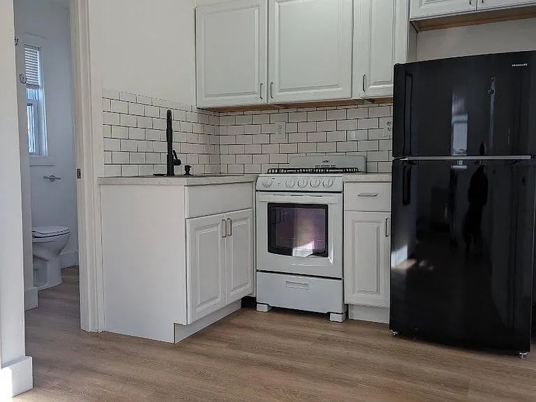 122 1/2 N 22nd St #1/2 — Photo 1