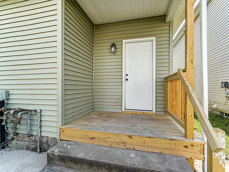 294 Dakota Ave — Photo 22