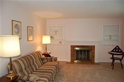 2nd image of 90 Lakeview Dr