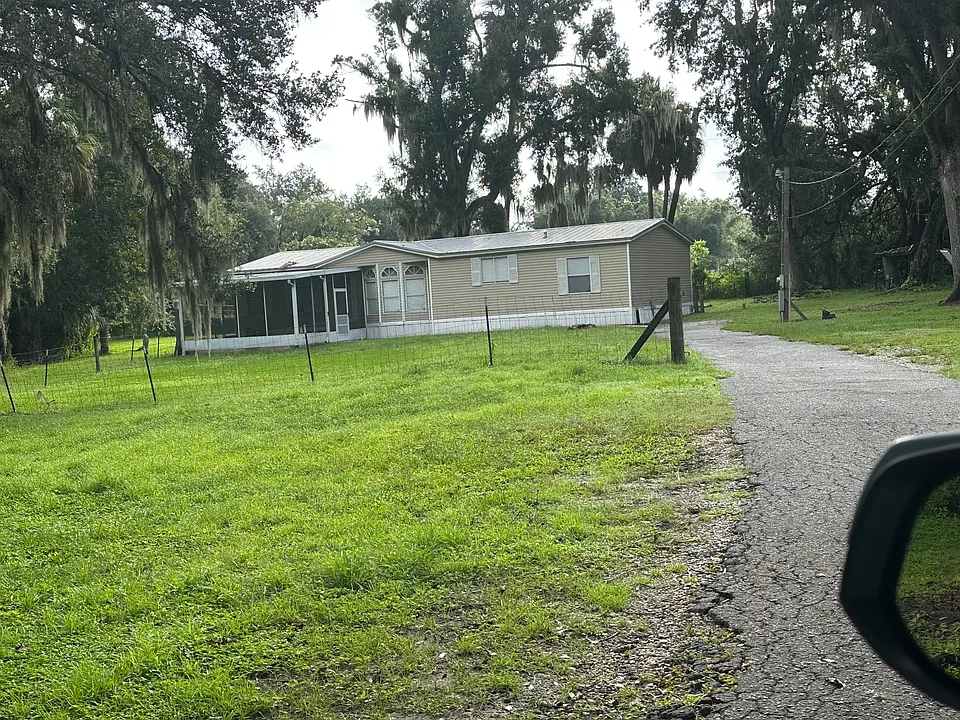 2832 Tom Brewer Ln