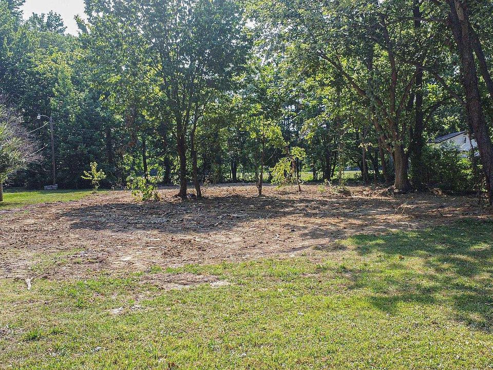 1st image of 1464 Yarbro Ln