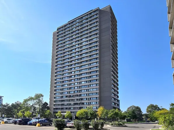 715 Don Mills Rd, Toronto, ON