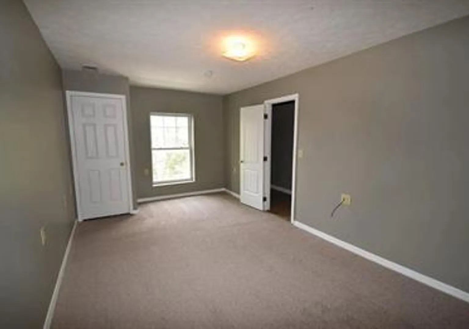 516 Pearl Ave - College Rental — Photo 4