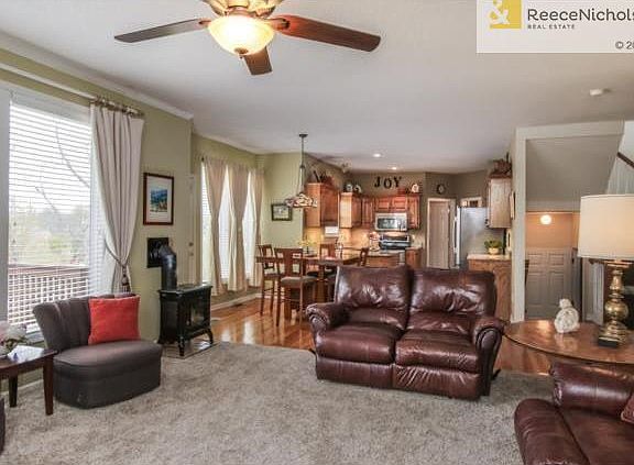 Open space & plenty of room for Entertaining or Family Time