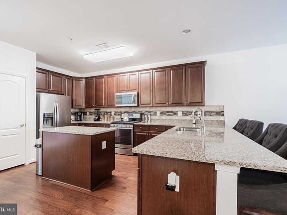 4th image of 8527 Golden Eagle Ln