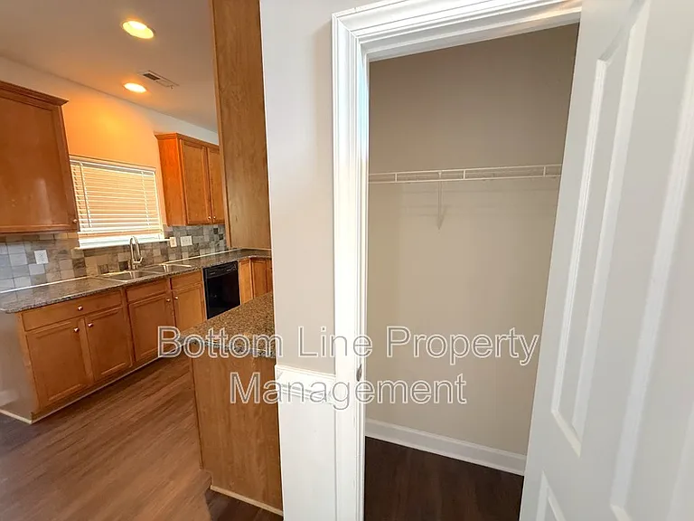 2910 Watercrest Dr NW — Photo 6