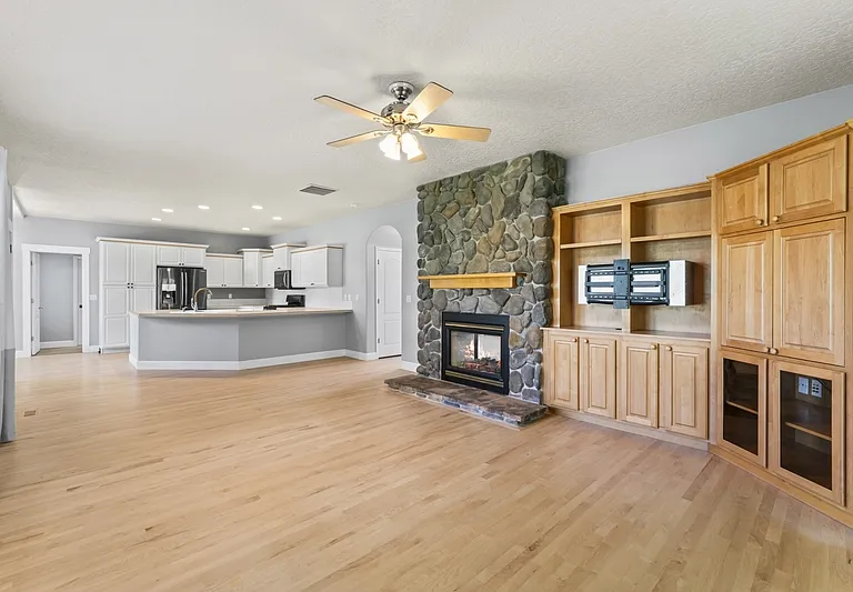15081 Widgeon Ave — Photo 12