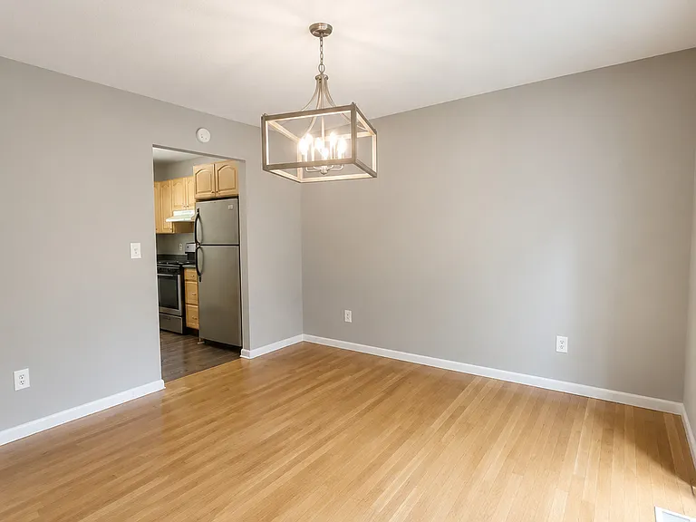 12 Greenbriar Dr #A — Photo 7