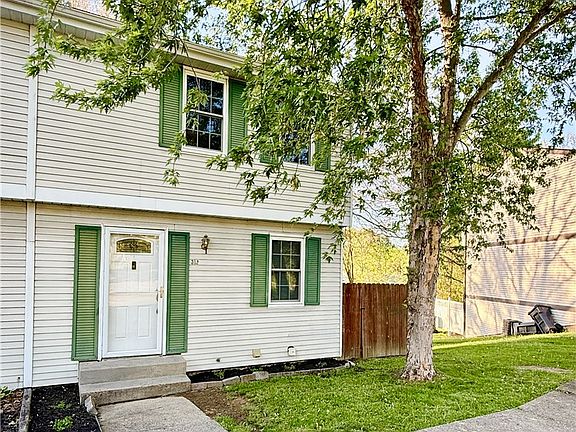 2nd image of 312 Parkwood Dr