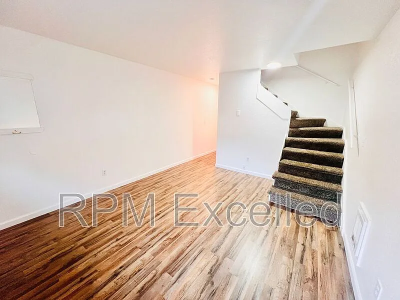 Madison Terrace Townhomes — Photo 3