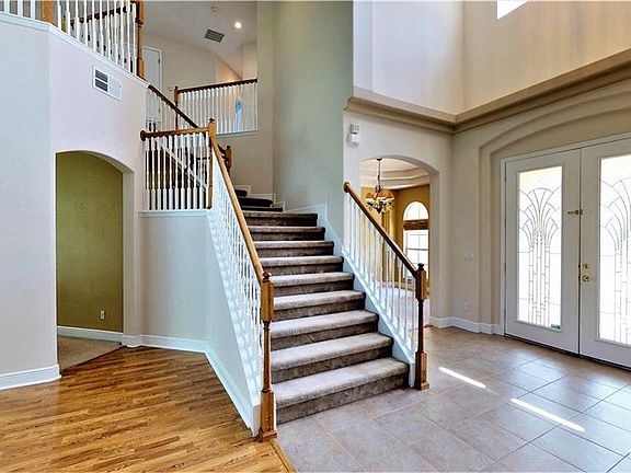 5th image of 1386 Foxtail Ct