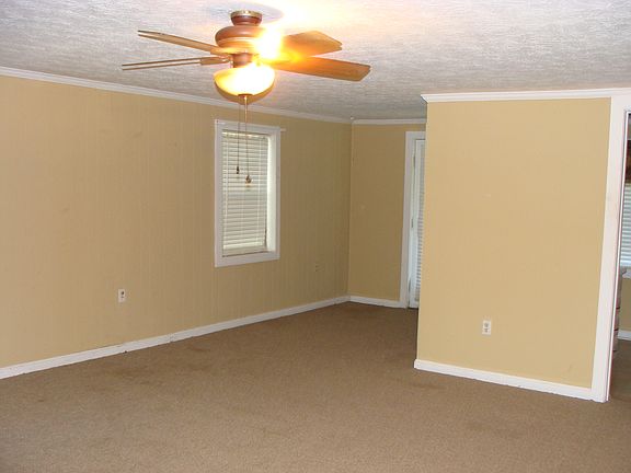 3rd image of 47 Anderson Ln