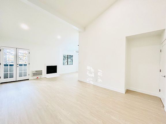 2nd image of 3344 S Canfield Ave APT 210