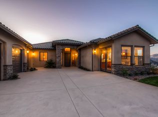 597 Sky Mesa Rd, Alpine, CA 91901