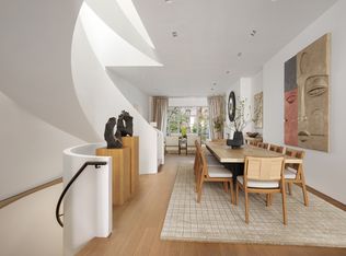 344 W 22nd St, New York, NY 10011