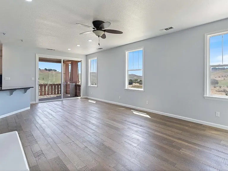 6638 Solitude Ct — Photo 3