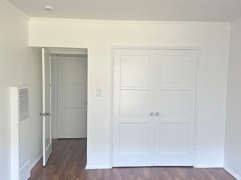 1009 N Sweetzer Ave #6 — Photo 7