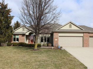 9833 Banyan Ct, Fort Wayne, IN 46835