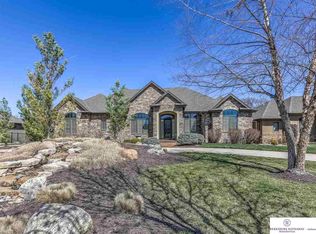 18802 Honeysuckle Dr, Elkhorn, NE 68022