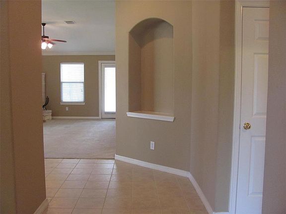 5th image of 16706 Camber Ct