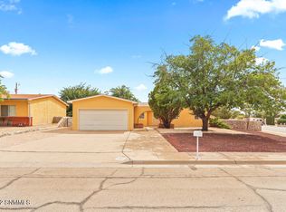 1355 Eugene Dr, Las Cruces, NM 88001
