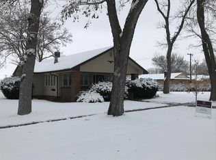 317 4th St, Shelton, NE 68876