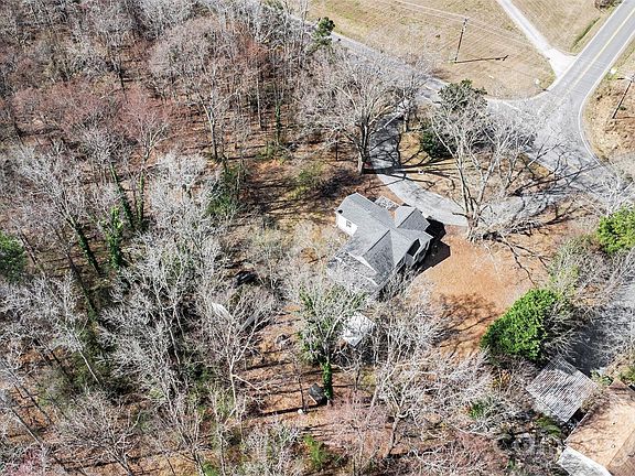 5th image of 622 Neelys Creek Rd