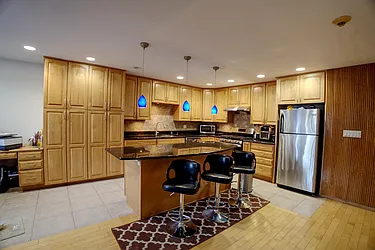 570 Sanderling Court