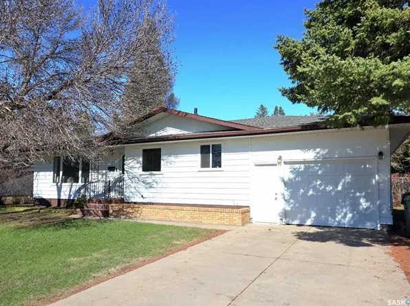 59 Alexandra AVENUE, Yorkton, SK S3N 2J6