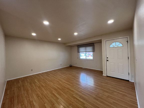 4th image of 13071 Irving Ct