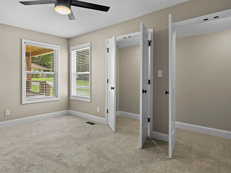 910 Windlau Ct — Photo 18