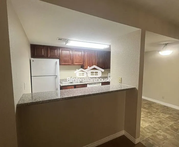 5026 River Glen Dr #159 — Photo 8