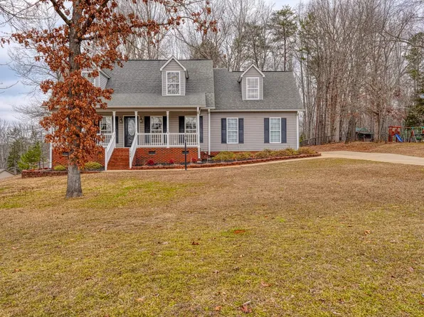 160 Blake Garrison Dr, Roebuck, SC 29376