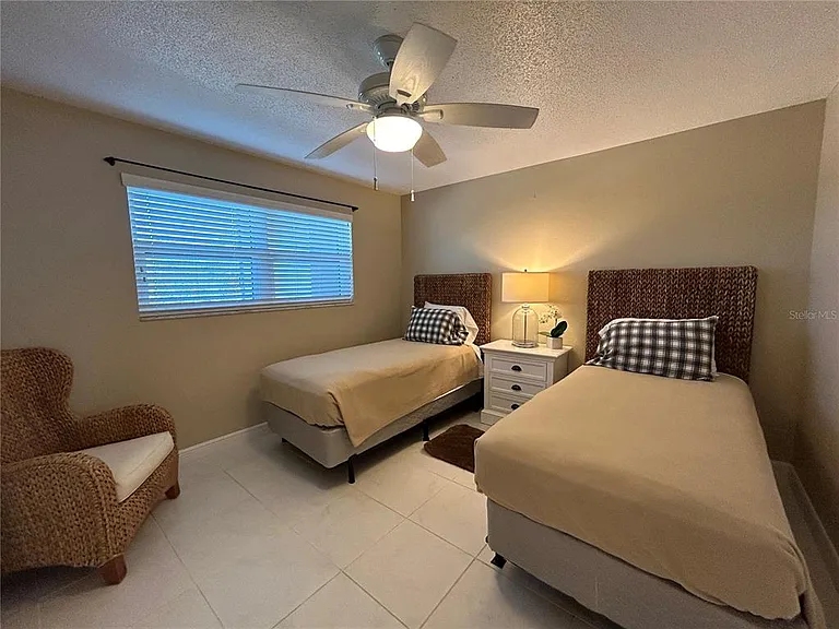 4040 Ironwood Cir #404F — Photo 15