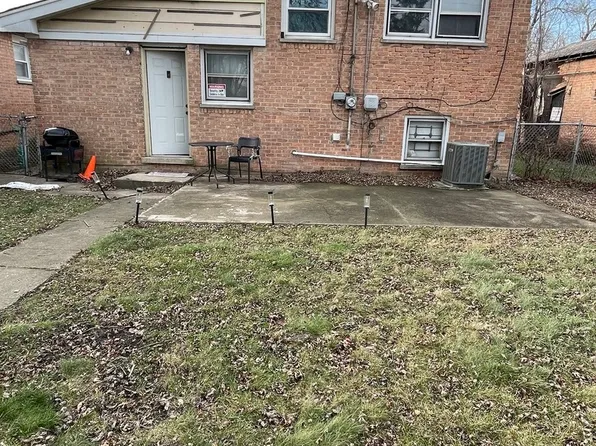 15931 Vine Ave, Harvey, IL 60426