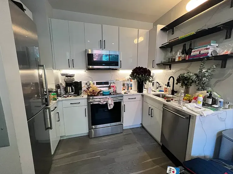 432 Dean St #A — Photo 2