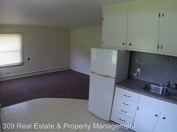 5th image of 106 E Randolph St APT 8