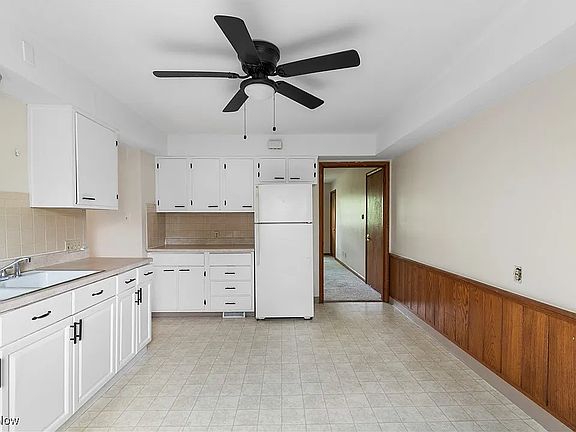 4th image of 1688 Tanglewood Dr
