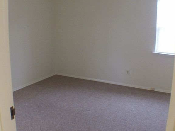 Large Bedroom with double closet