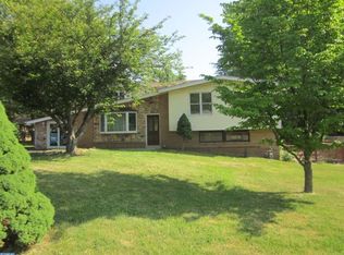 966 Roberts Rd, Bensalem, PA 19020