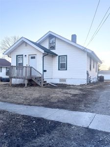811 W 5th St S, Newton, IA, 50208
