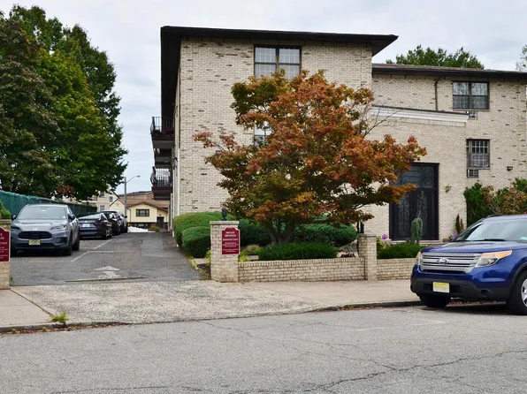 53 W 48th St #105, Bayonne, NJ 07002