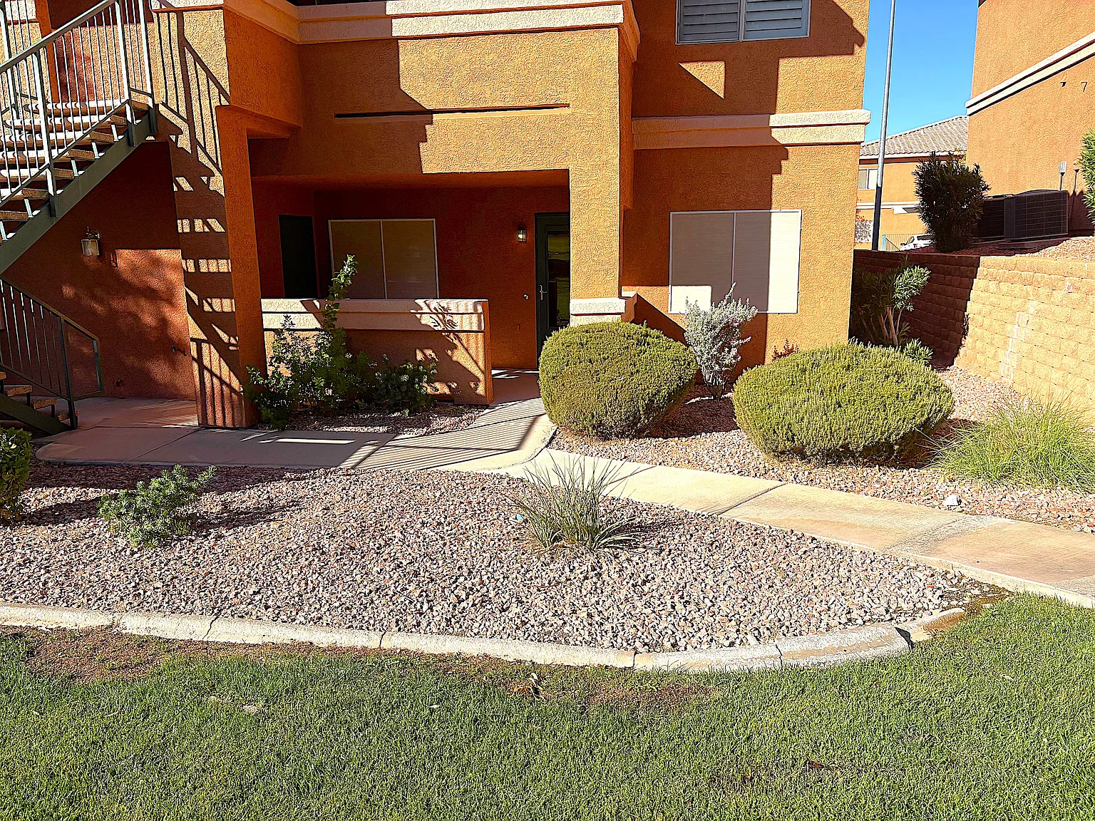 2 bed, 1166 sqft, $1,600 — Photo 1