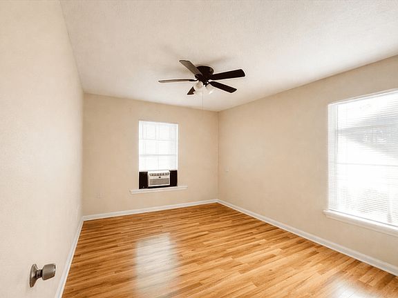 4th image of 1511 W Woodlawn Ave APT 2