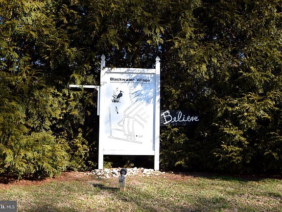 2nd image of Hiawatha Blvd