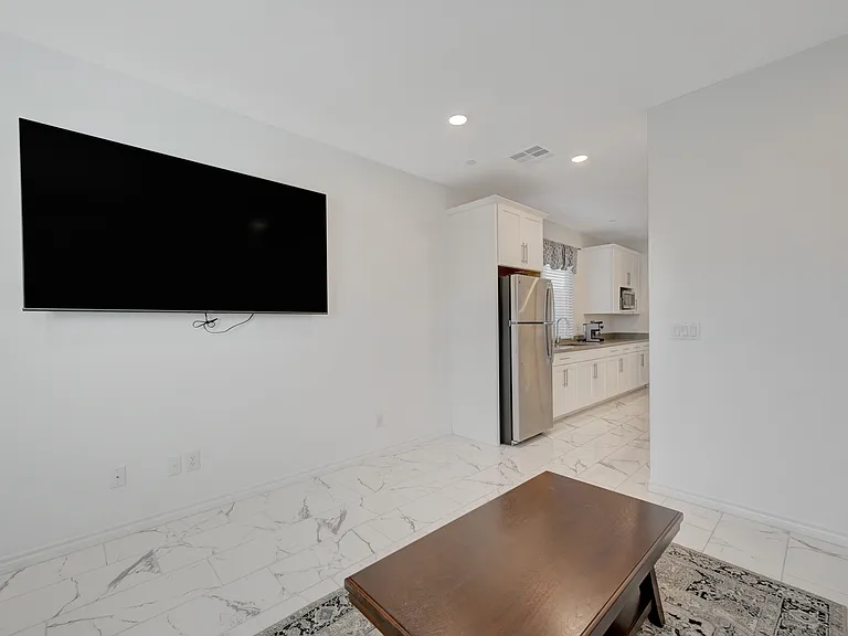 293 Mount Langley St #B — Photo 26