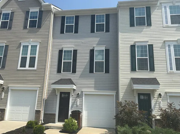 834 Blackcomb Dr, Cincinnati, OH 45244