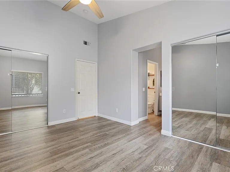230 California Ct — Photo 23